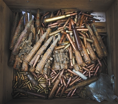 北京警方收繳近千槍支及彈藥、管制刀具等集中入庫(kù)